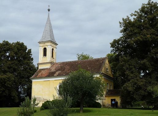 Fájl:Kerca templom hátulról.JPG – Wikipédia