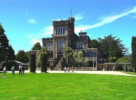 File:Larnach Castle.jpg - Wikimedia Commons
