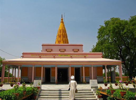 File:Digamber Jain Temple, Sarnath.jpg - Wikimedia Commons