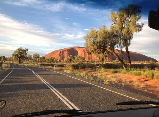 File:Discovering Uluru, Uluru-Kata Tjuta National Park, Northern Territory,  Australia.jpeg - Wikimedia Commons