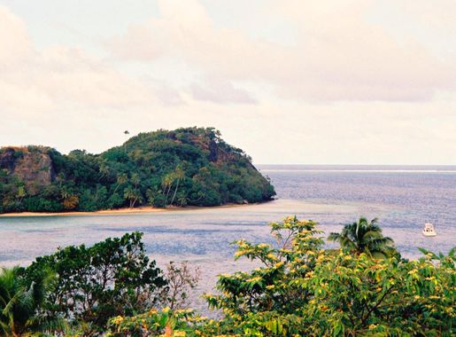 File:Kadavu and Great Astrolabe Reef.jpg - Wikipedia