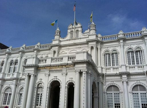 File:Penang City Hall Upclose.jpg - Wikimedia Commons