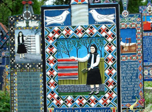 File:Merry Cemetery - Sapanta - Romania 01.jpg - Wikimedia Commons