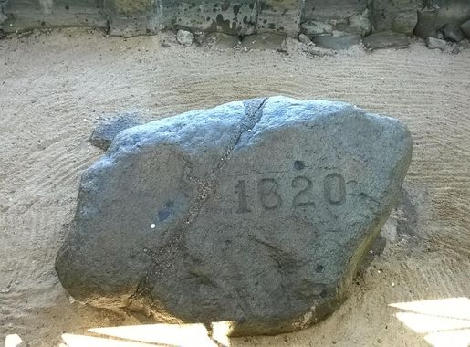 File:Plymouth Rock (alt angle).jpg - Wikimedia Commons