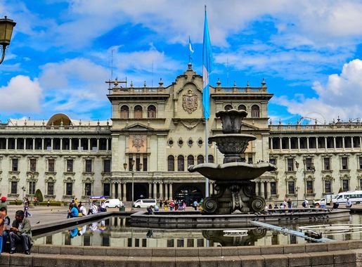 File:Palacio De Gobierno De Guatemala (243091369).jpeg - Wikimedia Commons