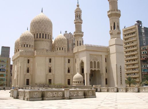ملف:Egypt, Alexandria, Abu el-Abbas el-Mursi Mosque.jpg - ويكيبيديا