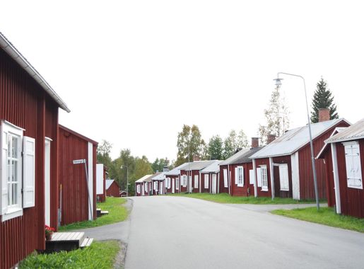File:Street in Gammelstad Church Town, Lulea.JPG - Wikimedia Commons