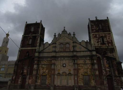 Fichier:L'entrée de la Grande Mosquée de Porto-Novo au Bénin.jpg — Wikipédia
