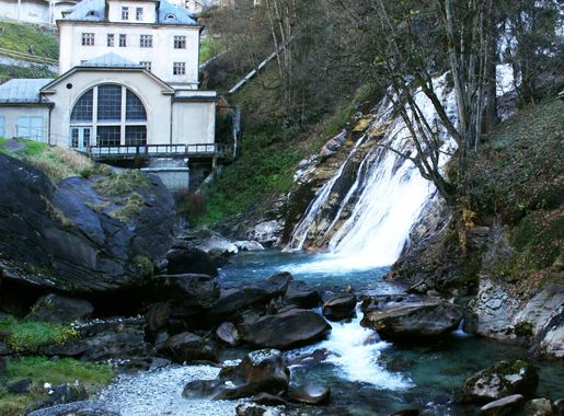 File:0020BadGastein Wasserkraftwerk Wasserfall Gasteiner Ache.JPG -  Wikimedia Commons