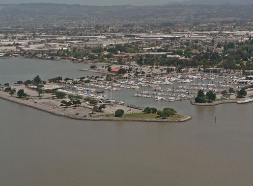 File:San Leandro Marina 07830.JPG - Wikimedia Commons