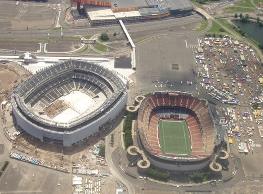 File:Meadowlands Sports Complex - kingsley - 04-JUL-09.JPG - Wikimedia  Commons