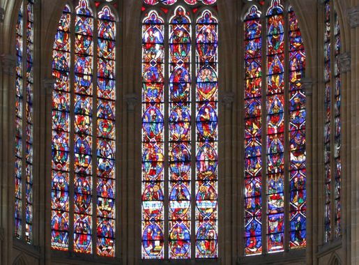 File:Tours - cathédrale - vitraux de l'abside du choeur.jpg - Wikimedia  Commons