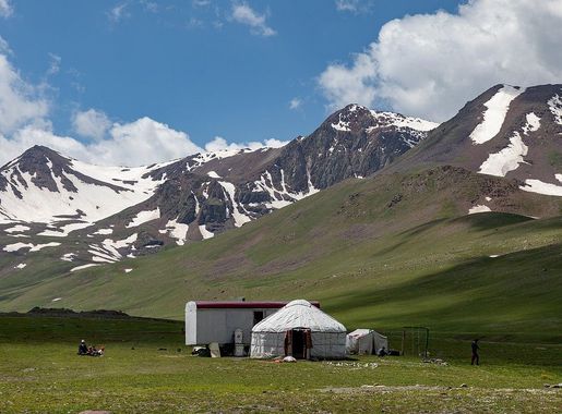 File:Ala-Bel pass, Kyrgyzstan (29561064157).jpg - Wikimedia Commons