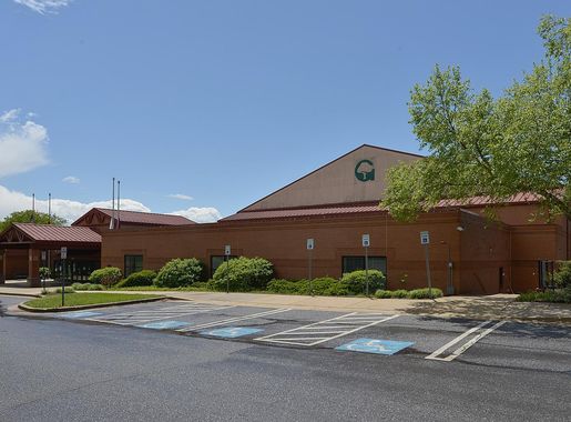 File:Bohrer Park activity center Gaithersburg MD 2021-05-08 131525 1  crop.jpg - Wikimedia Commons