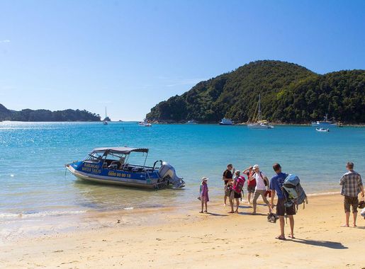 File:NZ310315 Abel Tasman Anchorage Bay 04.jpg - Wikimedia Commons