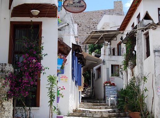 File:Marmaris old town near castle.JPG - Wikimedia Commons