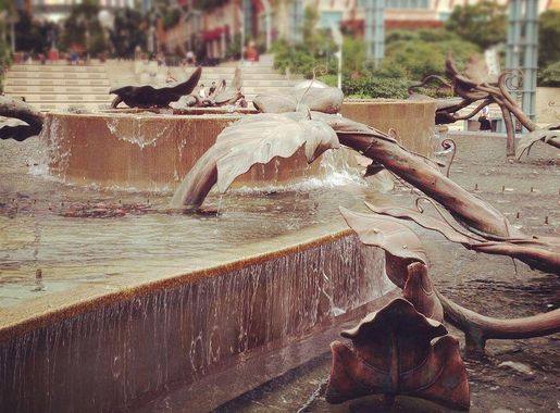 File:Lake of Dreams in Sentosa Island, Singapore - panoramio.jpg -  Wikimedia Commons