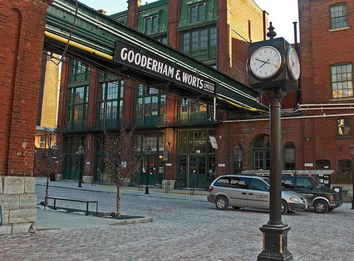 File:Distillery District, Toronto, Canada, 2006.jpg - Wikipedia