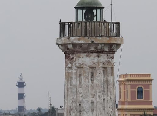 File:New and old lighthouses - Pondichery.jpg - Wikimedia Commons