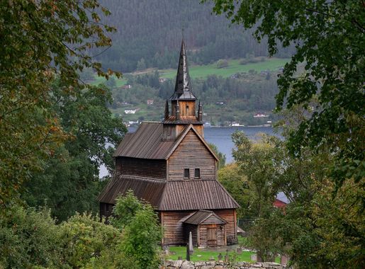 File:Kaupanger stavkyrkje 2018 take 3.jpg - Wikimedia Commons