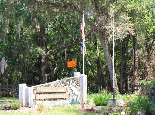 File:Paynes Prairie State Preserve entrance sign.jpg - Wikimedia Commons