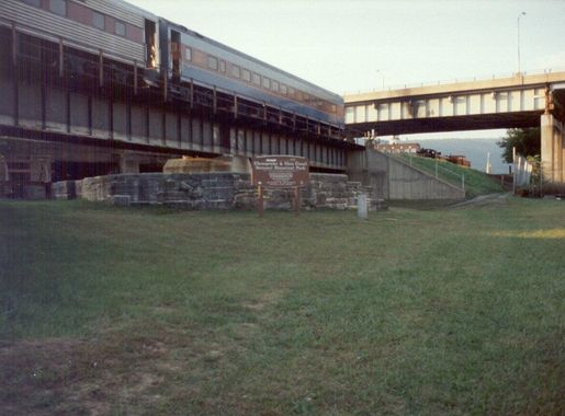 File:C&O Canal (Terminus - Cumberland, MD).jpg - Wikimedia Commons