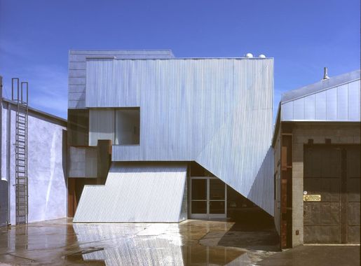 File:Bergamot Station Lofts.jpg - Wikimedia Commons