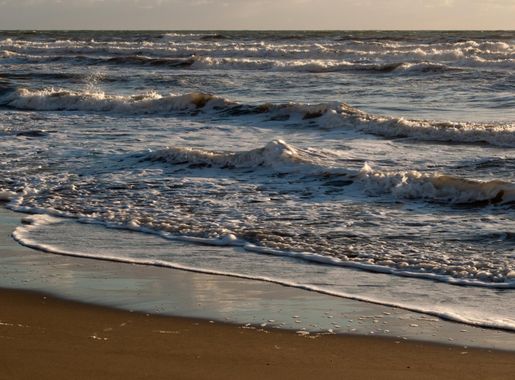 File:Forte dei Marmi - Battigia.jpg - Wikimedia Commons