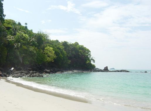 File:Manuel Antonio 06 Apr 05 Beach.JPG - Wikipedia