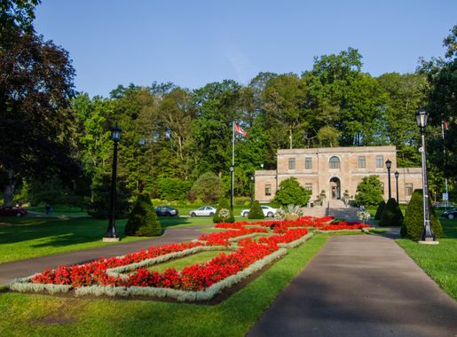 File:Queen Victoria Park (23635022538).jpg - Wikimedia Commons