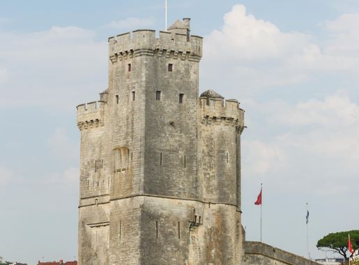 File:Tour Saint Nicolas old harbor La Rochelle.jpg - Wikimedia Commons
