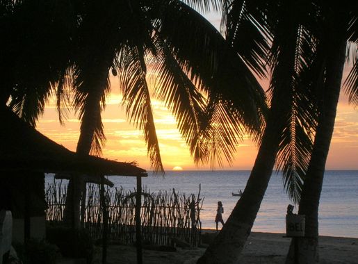 File:Sunset Ifaty Madagascar.jpg - Wikimedia Commons