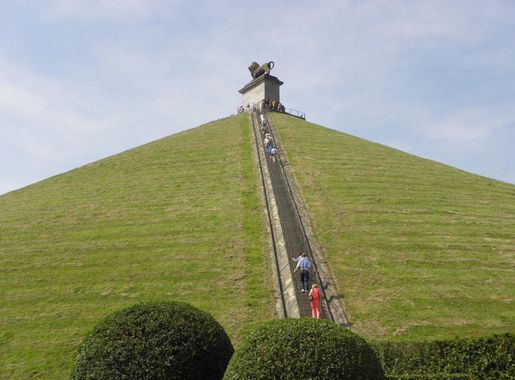 Pyramid overlooking Waterloo, Belgium image - Free stock photo - Public  Domain photo - CC0 Images