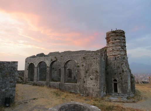 File:Rozafa Castle in July 2013 (5).JPG - Wikimedia Commons