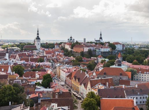 File:Vistas panorámicas desde la iglesia de San Olaf, Tallinn, Estonia,  2012-08-05, DD 15.JPG - Wikimedia Commons
