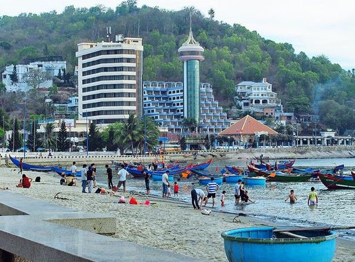 File:Vũng Tàu, Ba Ria - Vung Tau, Vietnam - panoramio (2).jpg - Wikimedia  Commons