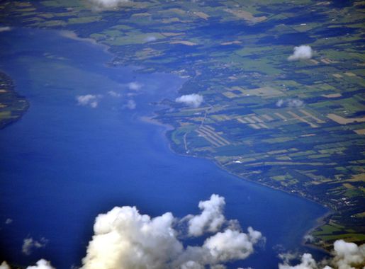 File:Aerial - Union Springs, NY on Cayuga Lake 01 - white balanced  (9641417650).jpg - Wikimedia Commons