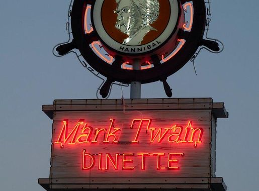 Restaurant Exterior Images | Free Photos, PNG Stickers, Wallpapers &  Backgrounds - rawpixel