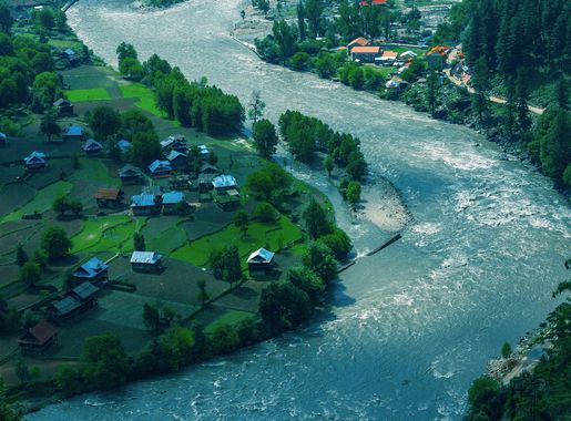 File:Keran, Neelum Valley, Azad Kashmir, Pakistan.jpg - Wikimedia Commons