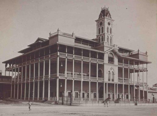 File:Sansibar House of Wonders.jpg - Wikimedia Commons