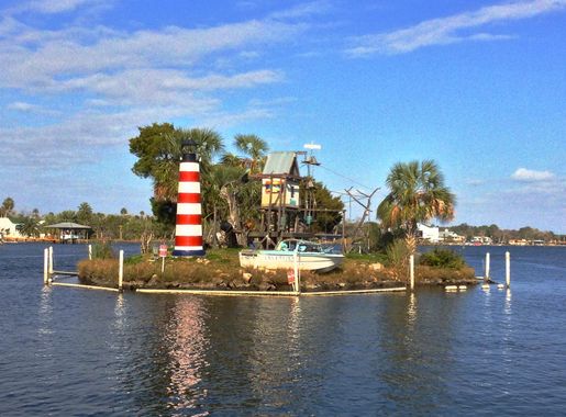 File:Monkey Island on Homosassa River, Florida USA, Jan 2013.jpg -  Wikimedia Commons