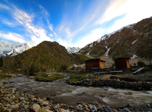 File:Beyal Camp Fairy Meadows.jpg - Wikimedia Commons