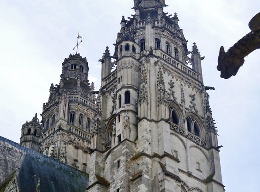 Fichier:Tours Cathédrale Saint-Gatien Türme 5.jpg — Wikipédia