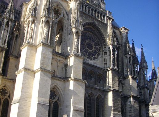 File:Cathédrale ND de Reims - transept sud (01).JPG - Wikimedia Commons