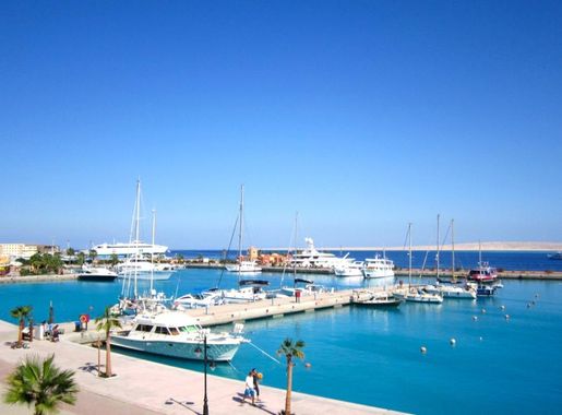 File:Hurghada marina.jpg - Wikipedia