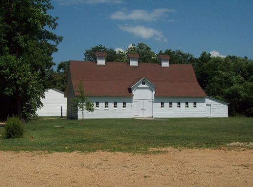 File:Sotterley Barn Jul 09.JPG - Wikimedia Commons