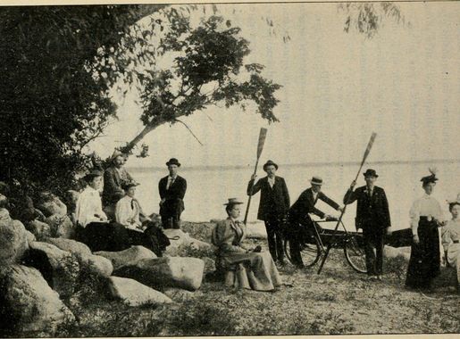 File:A history of Dickinson County, Iowa, together with an account of the Spirit  Lake massacre, and the Indian troubles on the northwestern frontier (1902)  (14762305914).jpg - Wikimedia Commons