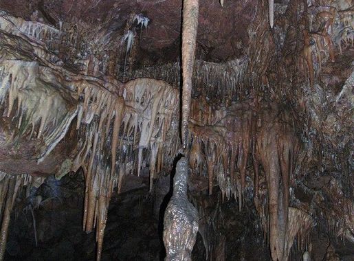 File:From inside the Marble Cave in Gadime,municipality of Lipjan 40.JPG -  Wikimedia Commons
