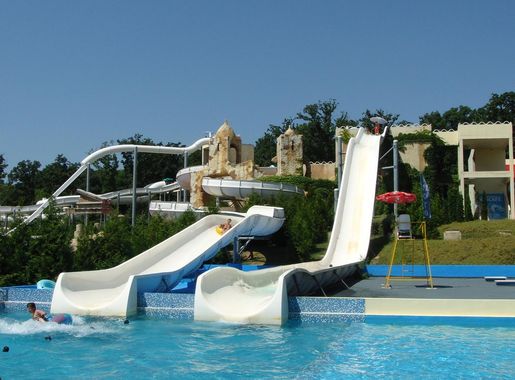 Файл:Aquapolis - Złote Piask - panoramio (2).jpg – Уикипедия