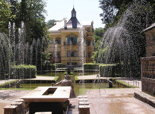 File:HellbrunnJune2003.JPG - Wikipedia